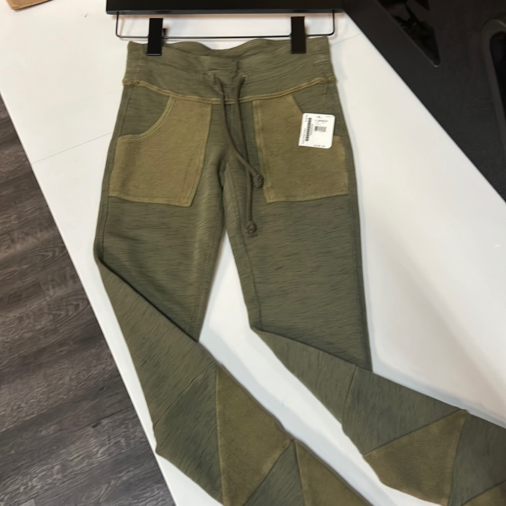 Free People Movement- Legging Kyoto